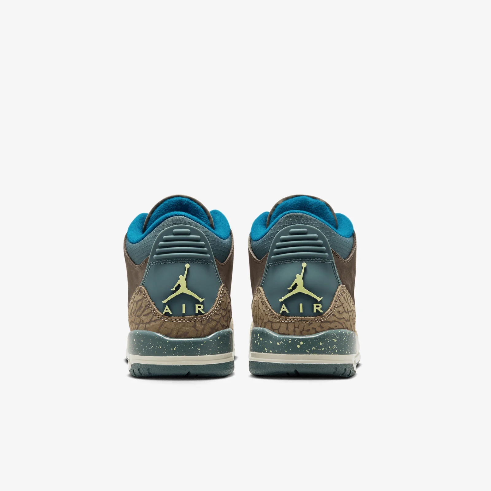 Air Jordan III Retro (GS) - 'Olive Grey' - Image 3