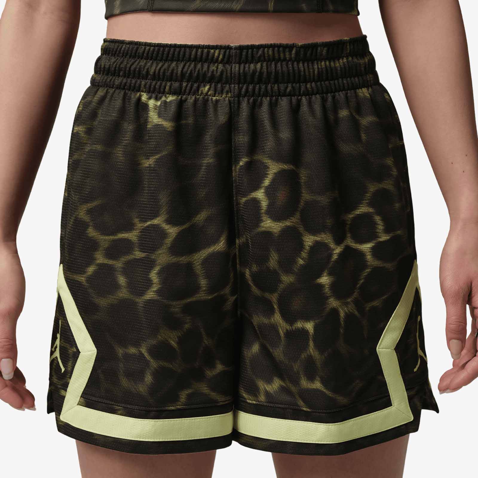 Jordan Sports Women's 10cm (approx.) Diamond Shorts - Luminous Green - Image 2