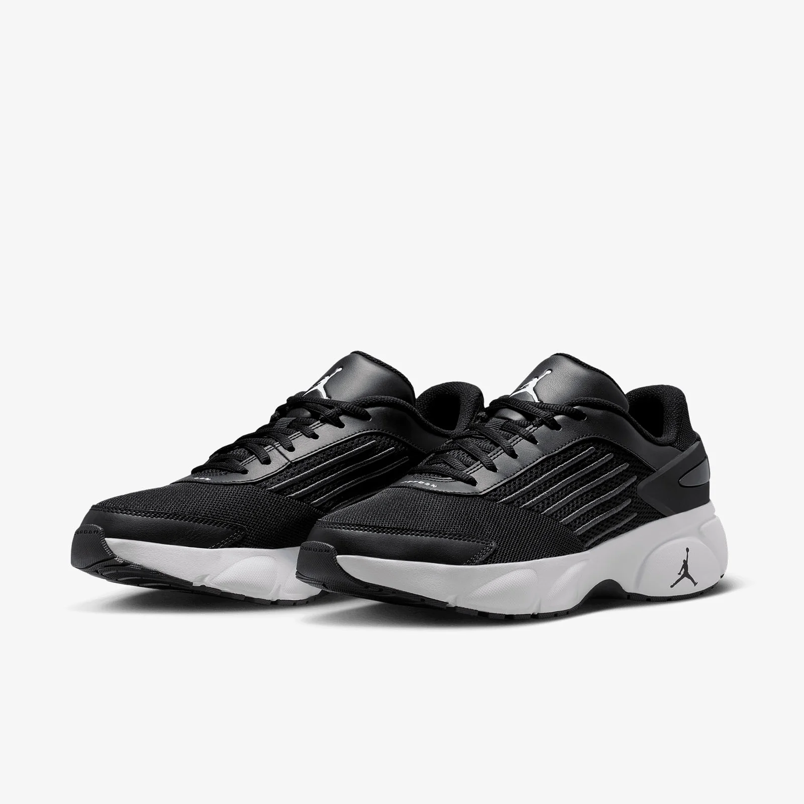 Jordan Trunner Flow - Black/White - Image 4