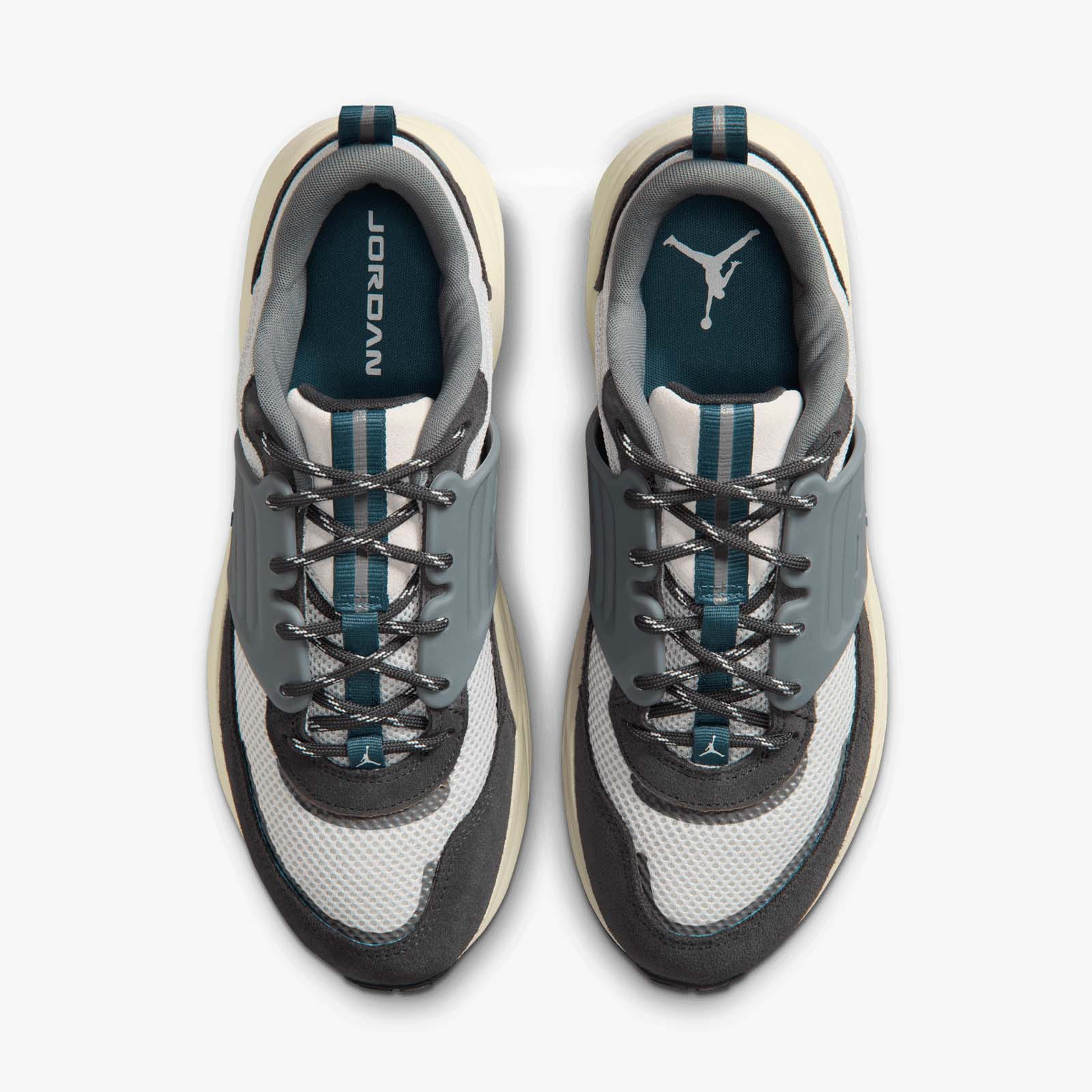 Jordan Trunner O/S -  Photon Dust/Ash Green-Anthracite - Image 4