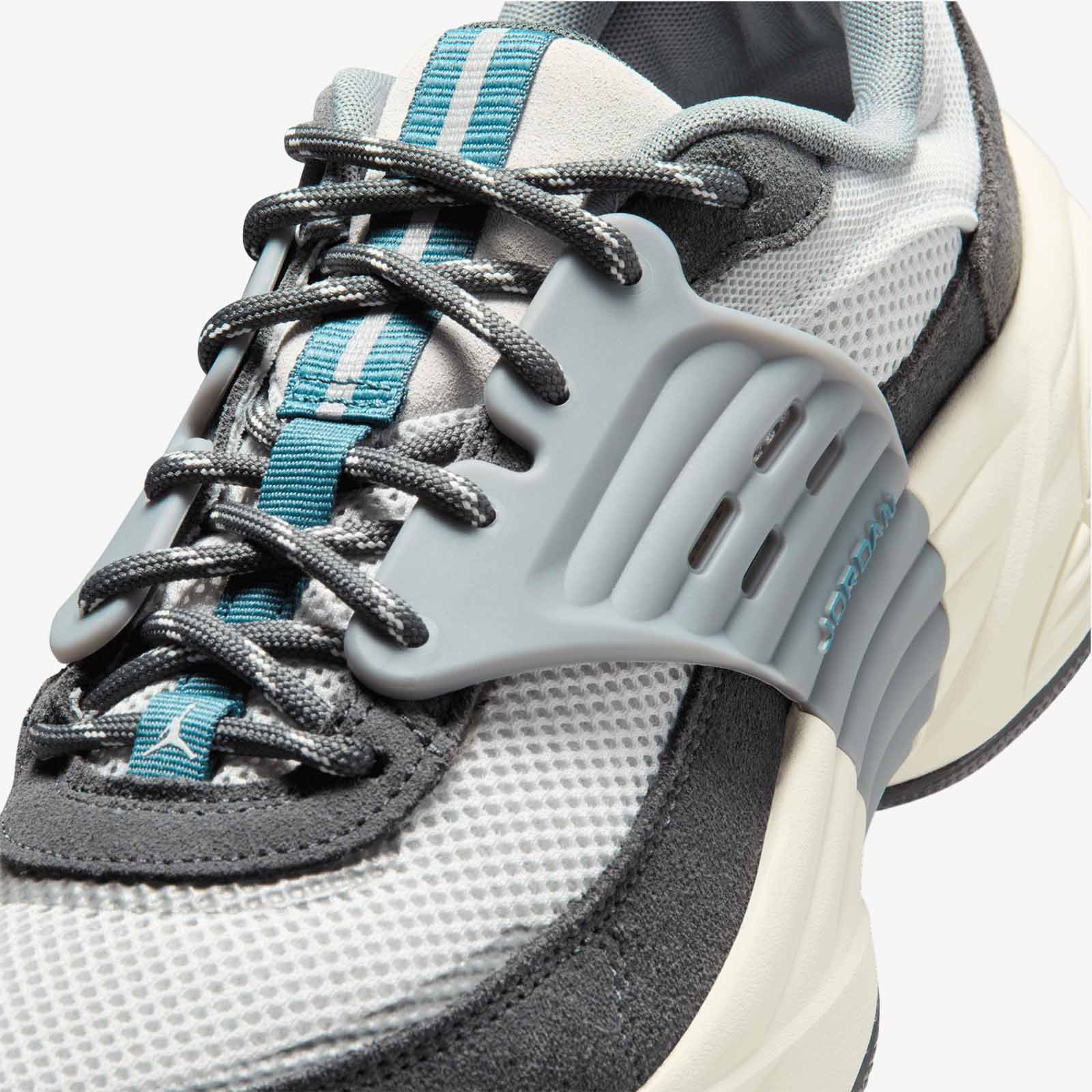 Jordan Trunner O/S -  Photon Dust/Ash Green-Anthracite - Image 7