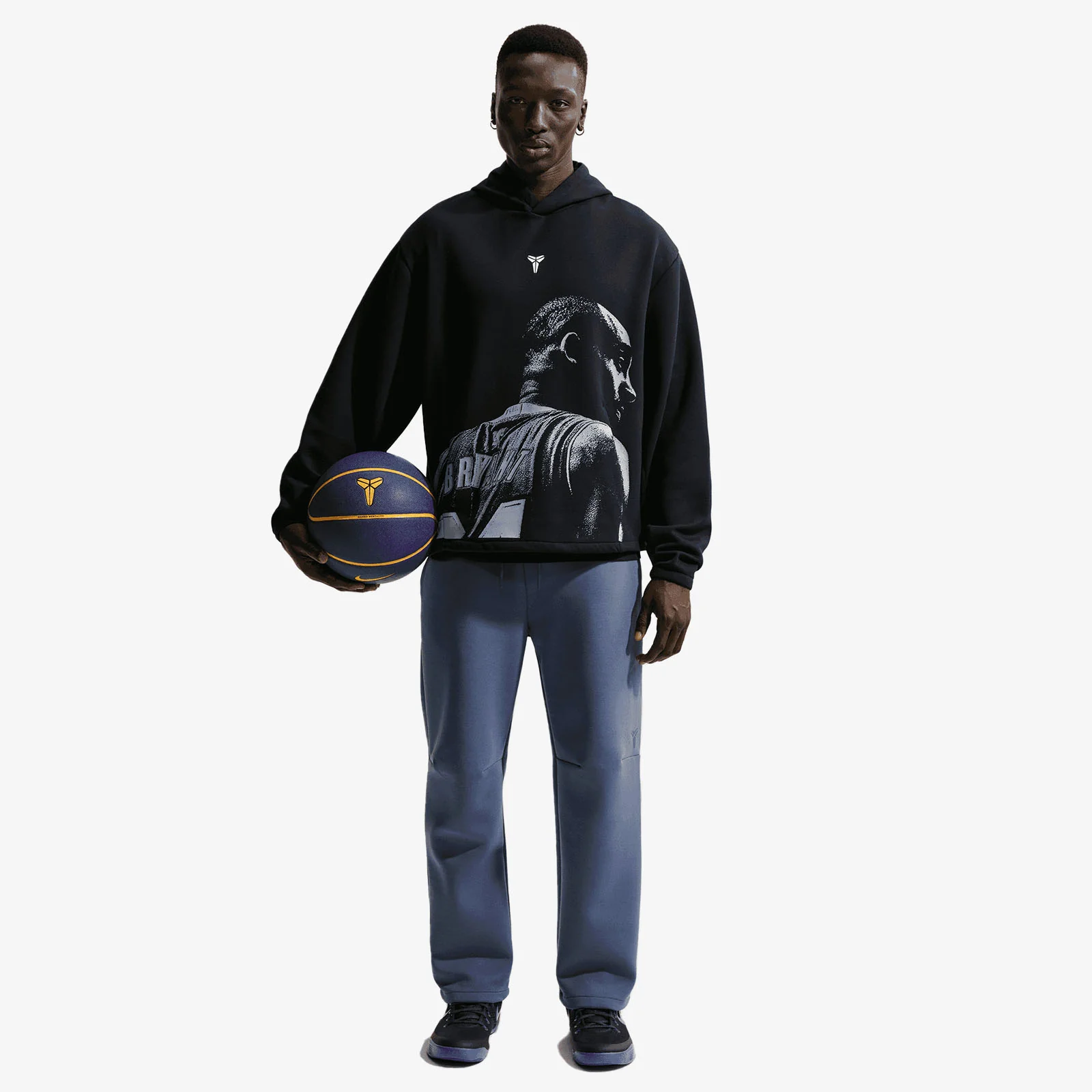 Kobe M90 Nike Dri-FIT Pullover Basketball Hoodie - Black - Image 2