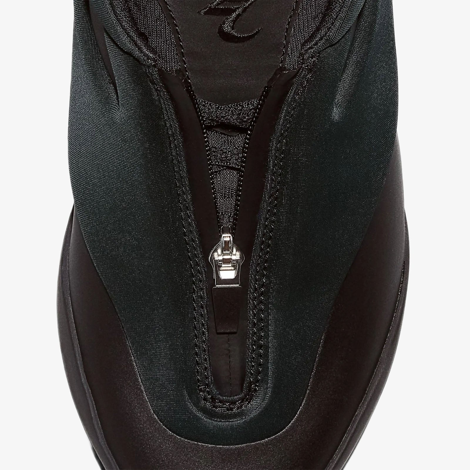 SHAI 001 - 'Charm Black' - Image 7