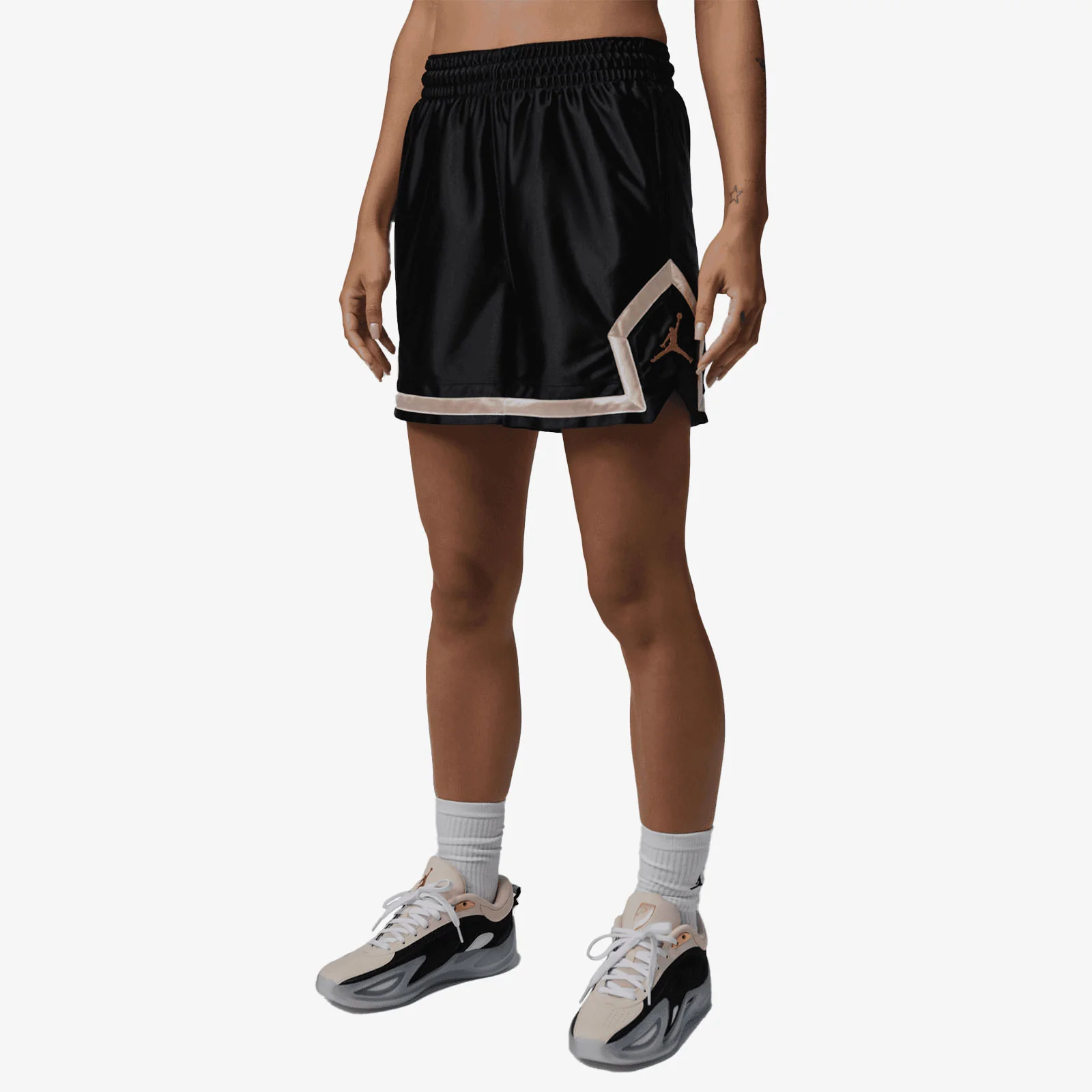 Sport Women's Dri-FIT 4" Diamond Shorts - Black/Metallic Gold - Image 4
