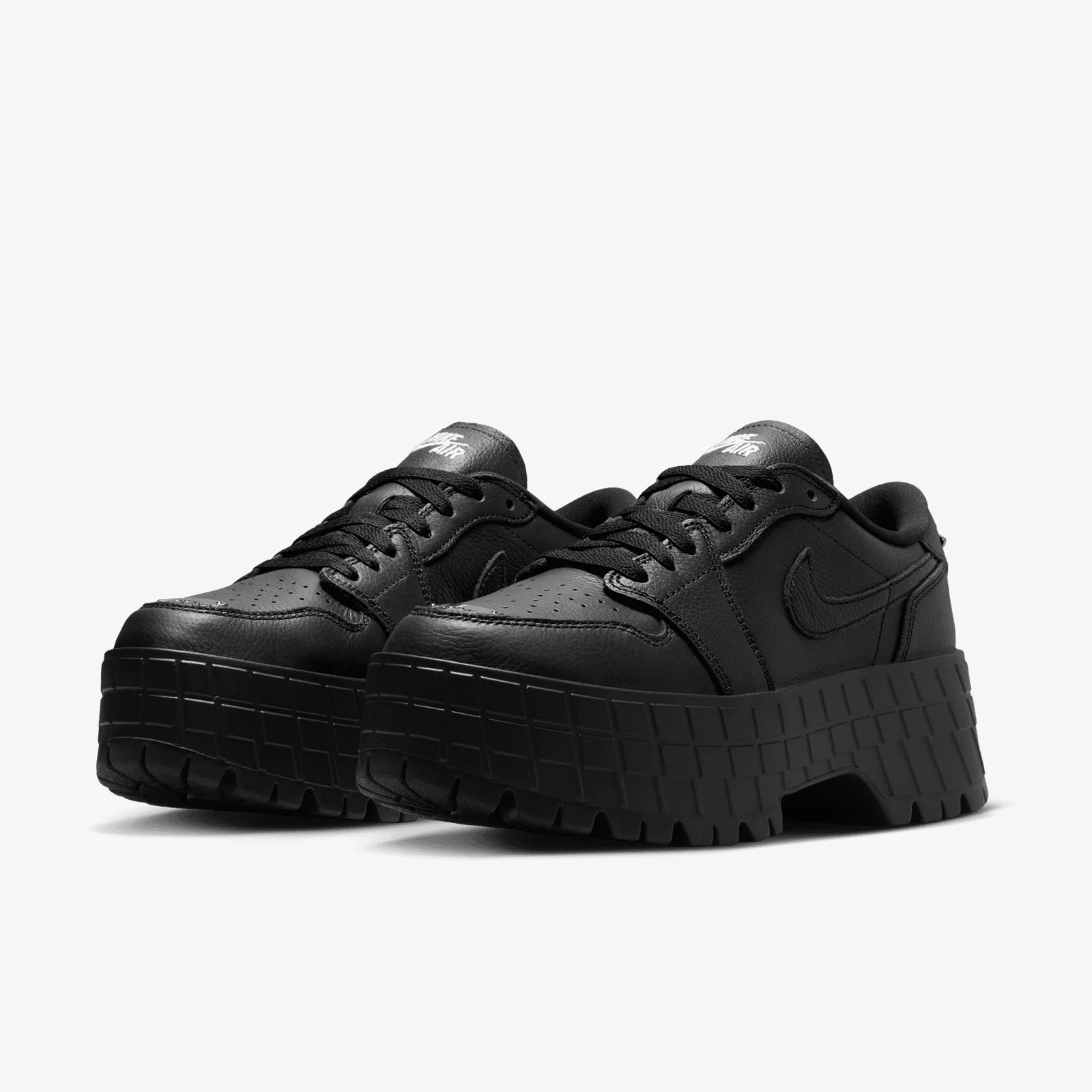 Women's Air Jordan 1 Brooklyn Low - Black - Image 4