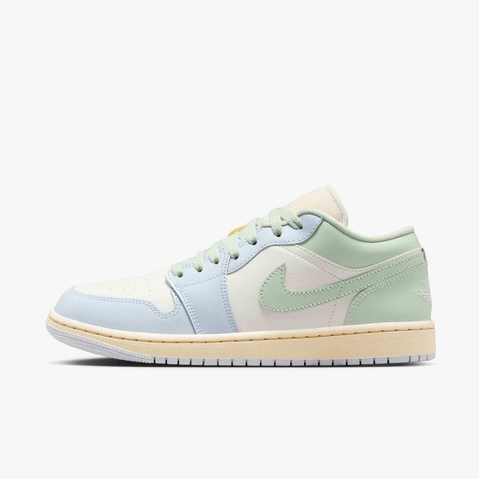 Women's Air Jordan 1 Low - Sail/Aura